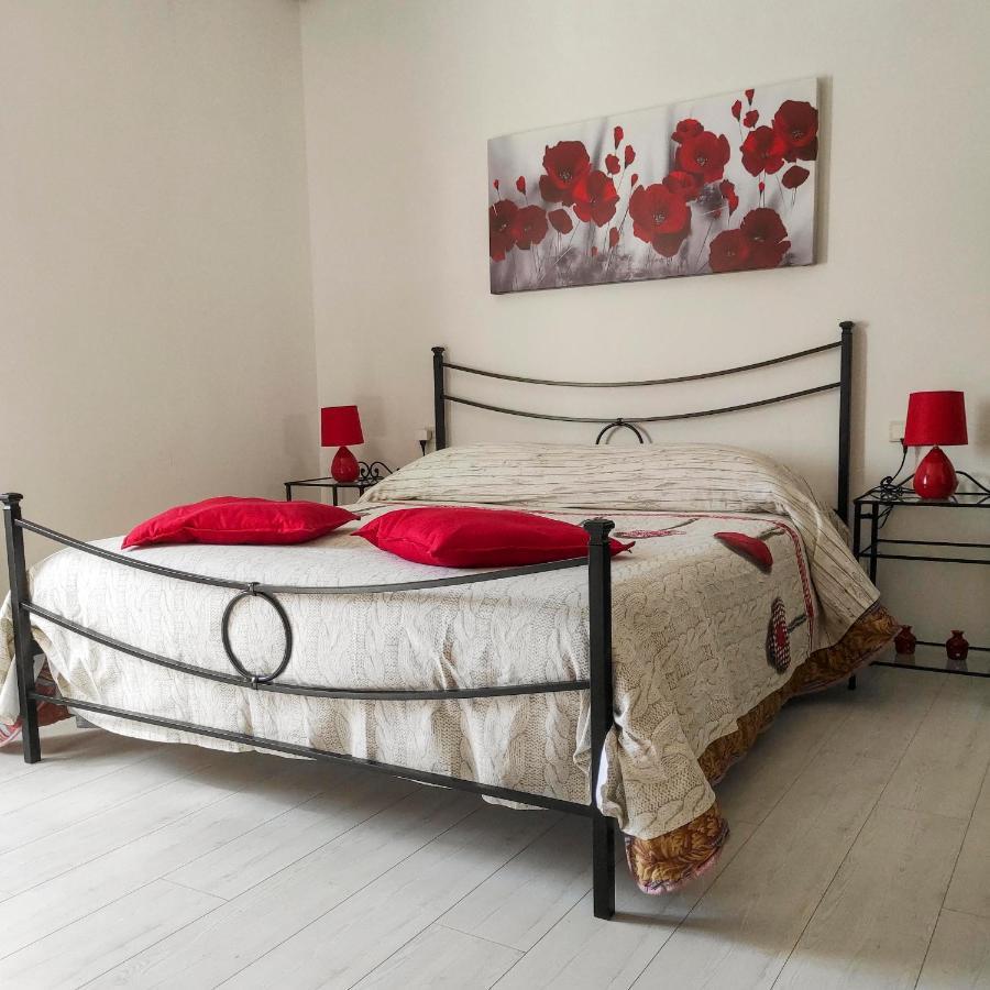 Il Giardino Degli Ulivi Villa Чита' Сант'Анджело Екстериор снимка