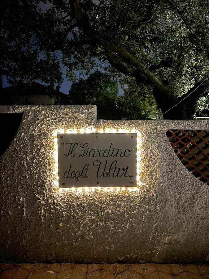 Il Giardino Degli Ulivi Villa Чита' Сант'Анджело Екстериор снимка